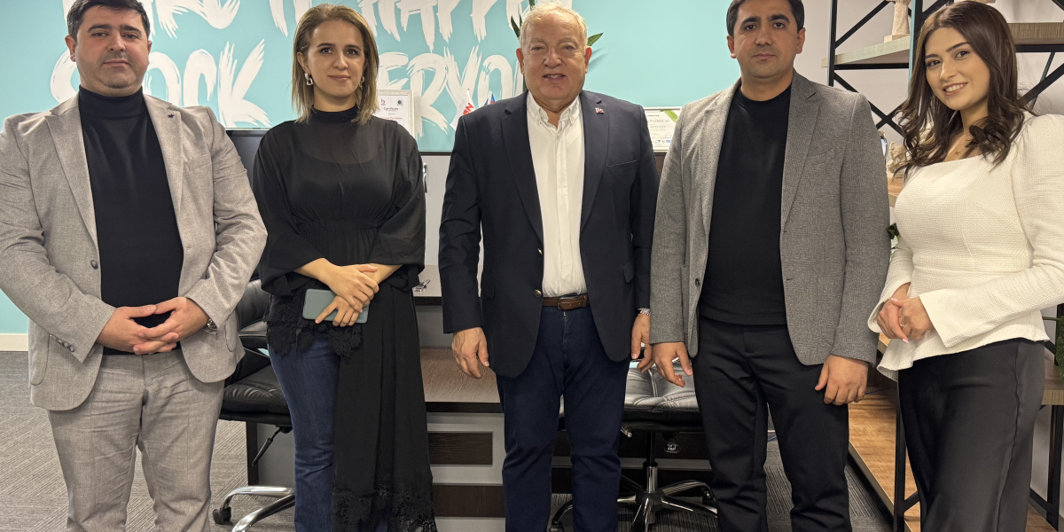 Türkiyənin Azərbaycandakı keçmiş fövqəladə və səlahiyyətli səfiri, çox dəyərli Hulusi Kılıç bəylə xoş görüş keçirildi.
