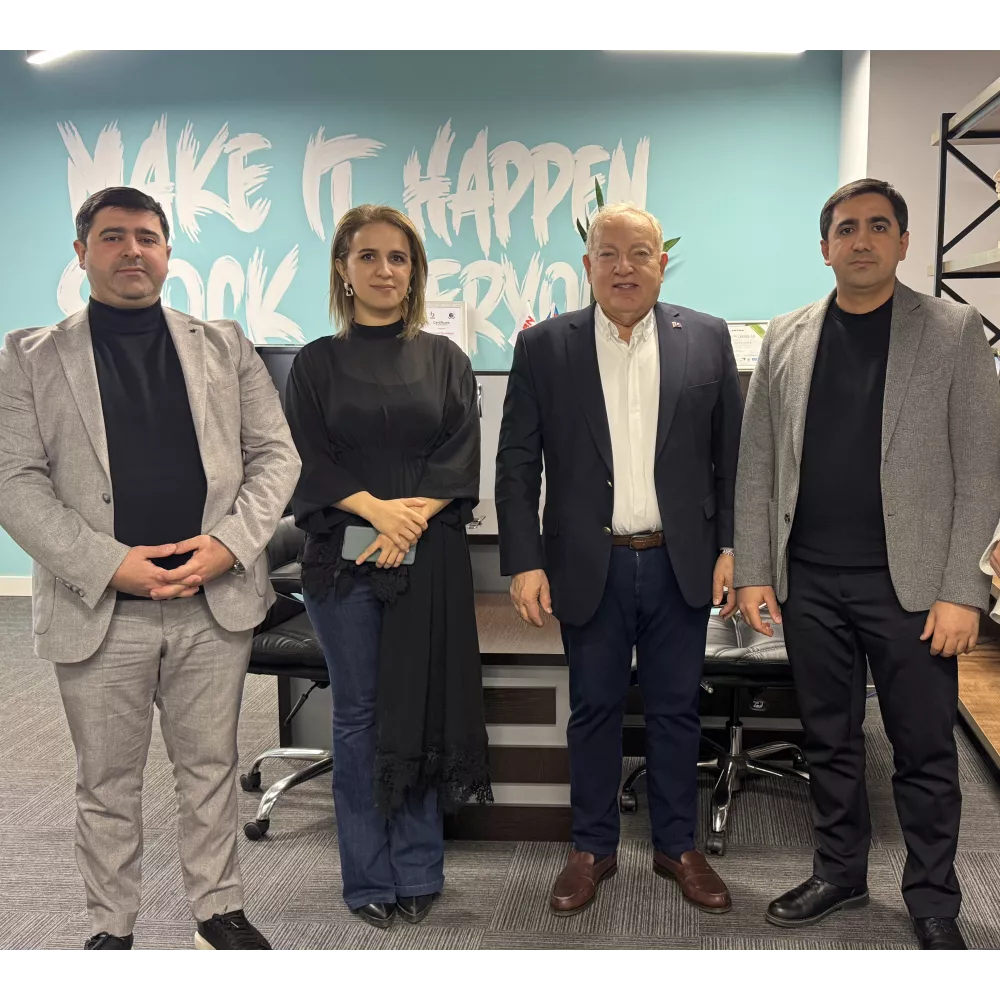 Türkiyənin Azərbaycandakı keçmiş fövqəladə və səlahiyyətli səfiri, çox dəyərli Hulusi Kılıç bəylə xoş görüş keçirildi.