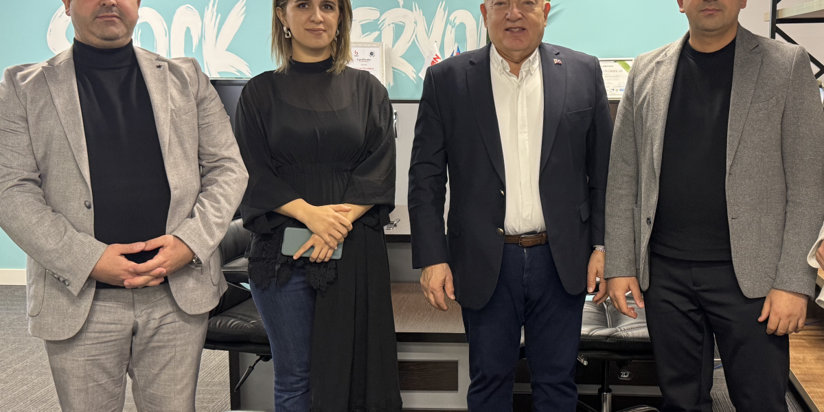 Türkiyənin Azərbaycandakı keçmiş fövqəladə və səlahiyyətli səfiri, çox dəyərli Hulusi Kılıç bəylə xoş görüş keçirildi.