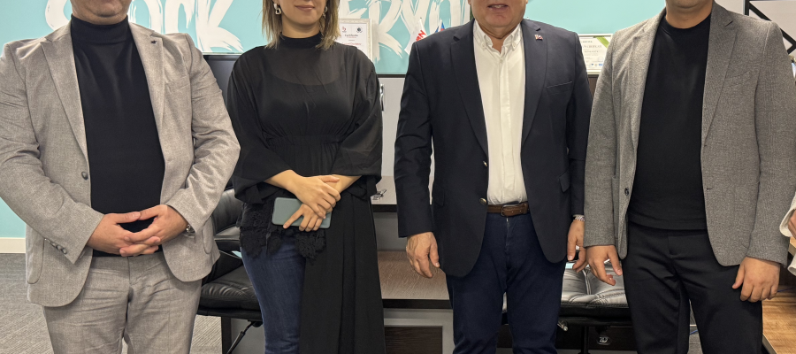 Türkiyənin Azərbaycandakı keçmiş fövqəladə və səlahiyyətli səfiri, çox dəyərli Hulusi Kılıç bəylə xoş görüş keçirildi.